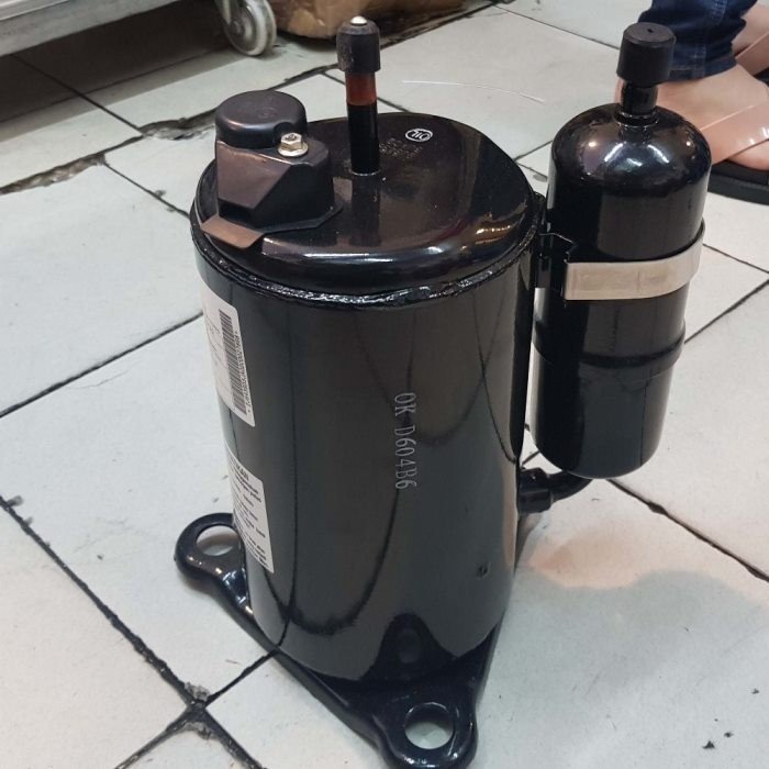 Kompresor PANASONIC 2JS438D3JA02