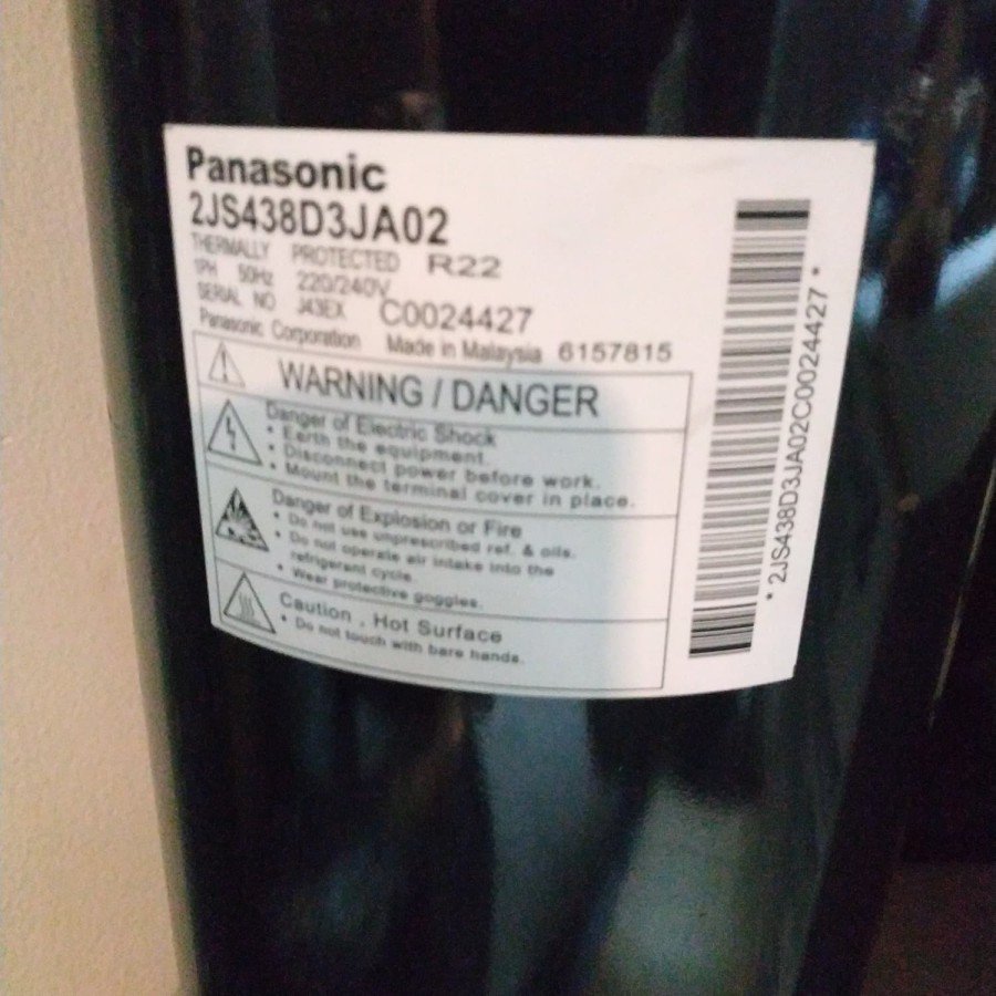 Kompresor PANASONIC 2JS438D3JA02